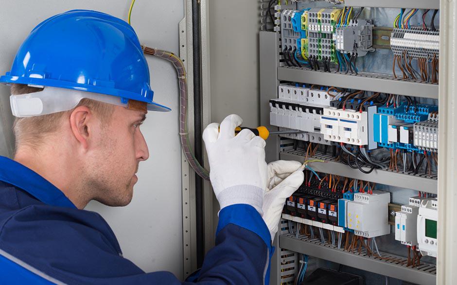 électricité bâtiment industriel Linas